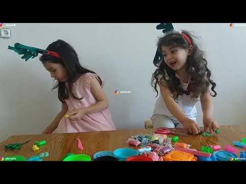 Игра пластелином სალი და ლეა თამაშობენ პლასტელინით SALI AND LEA PLAY